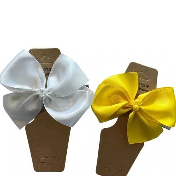 Set of 2 yellow and white handmade hair  clips - Picture 1 of 6